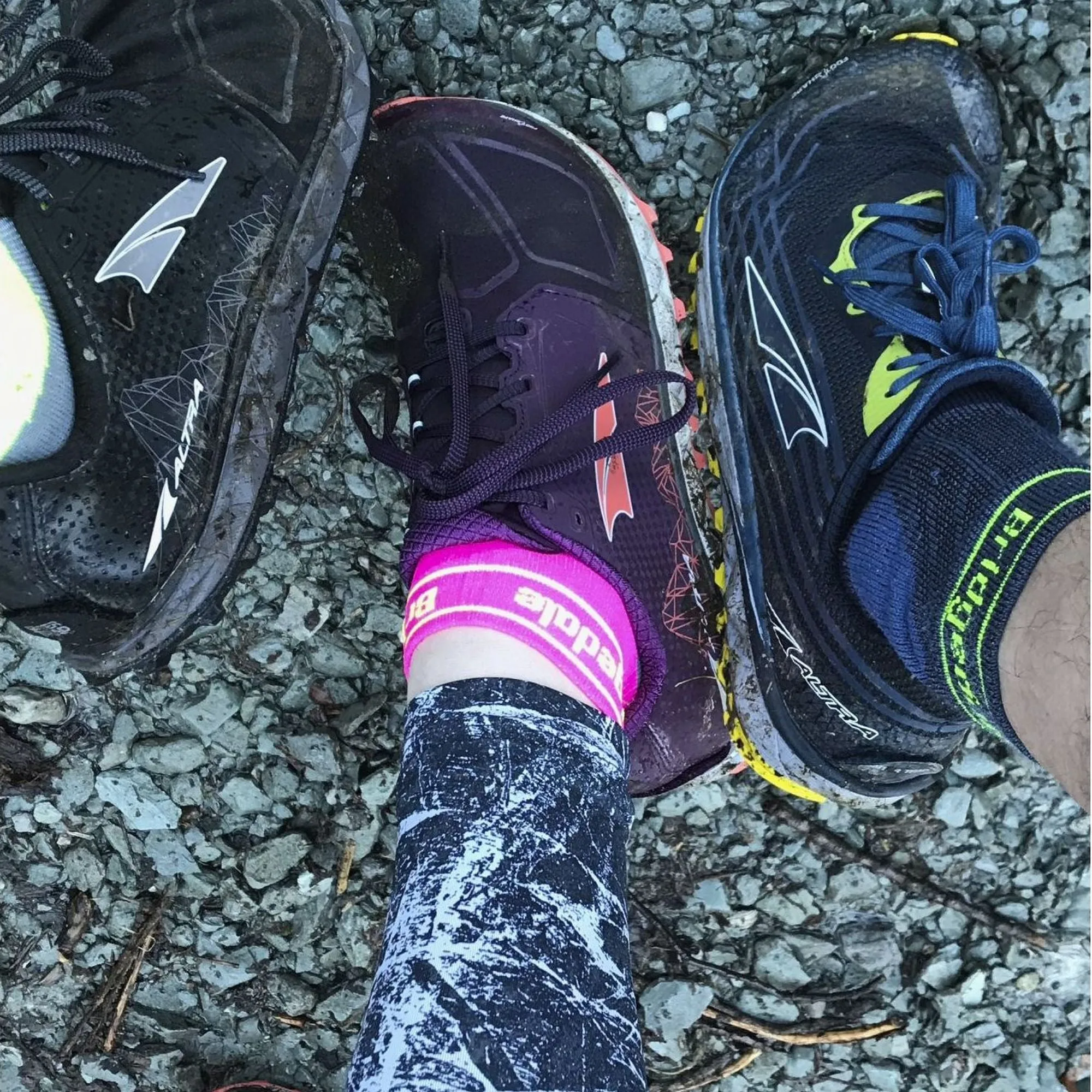 1 Pack Ladies Trail Ultralight T2 Coolmax Sport 3/4 Crew Socks