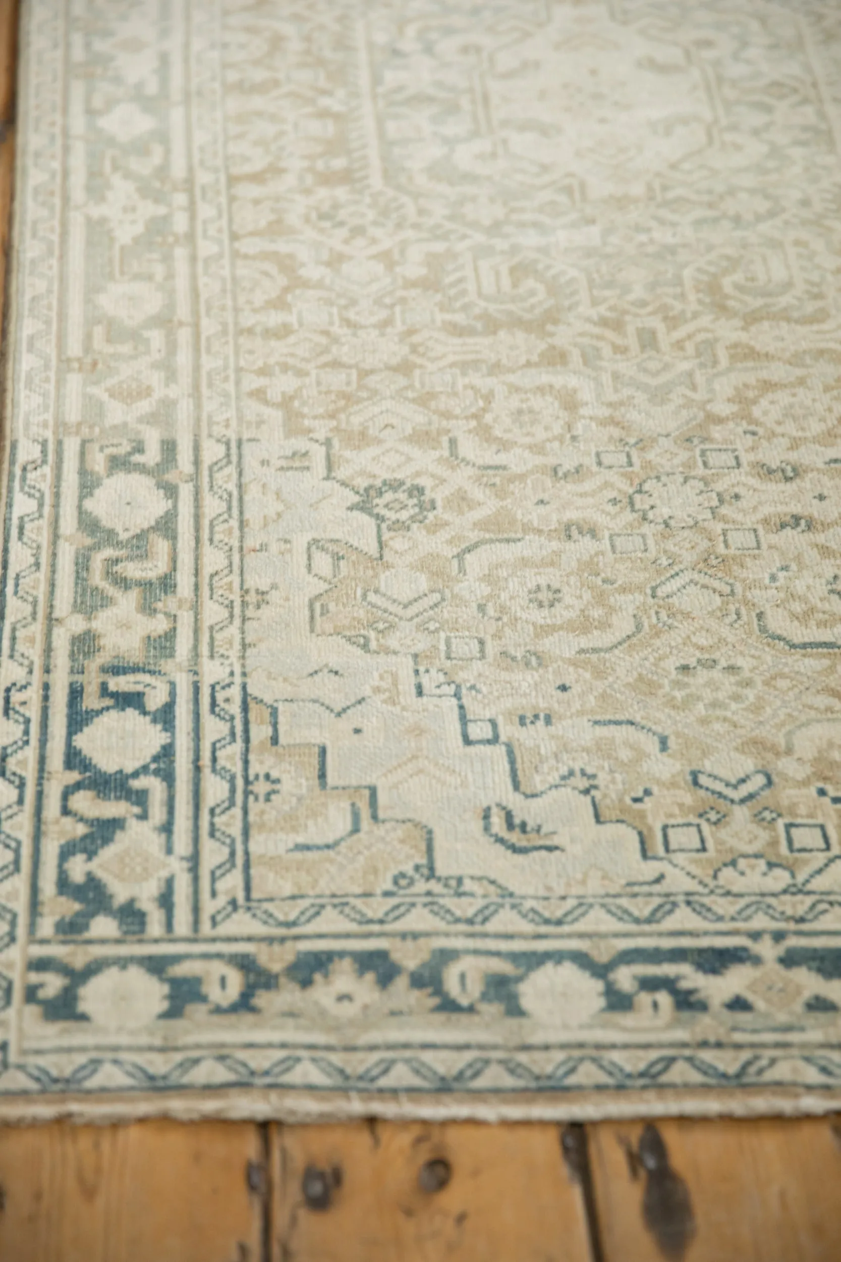 2.5x11 Vintage Distressed Sparta Rug Runner