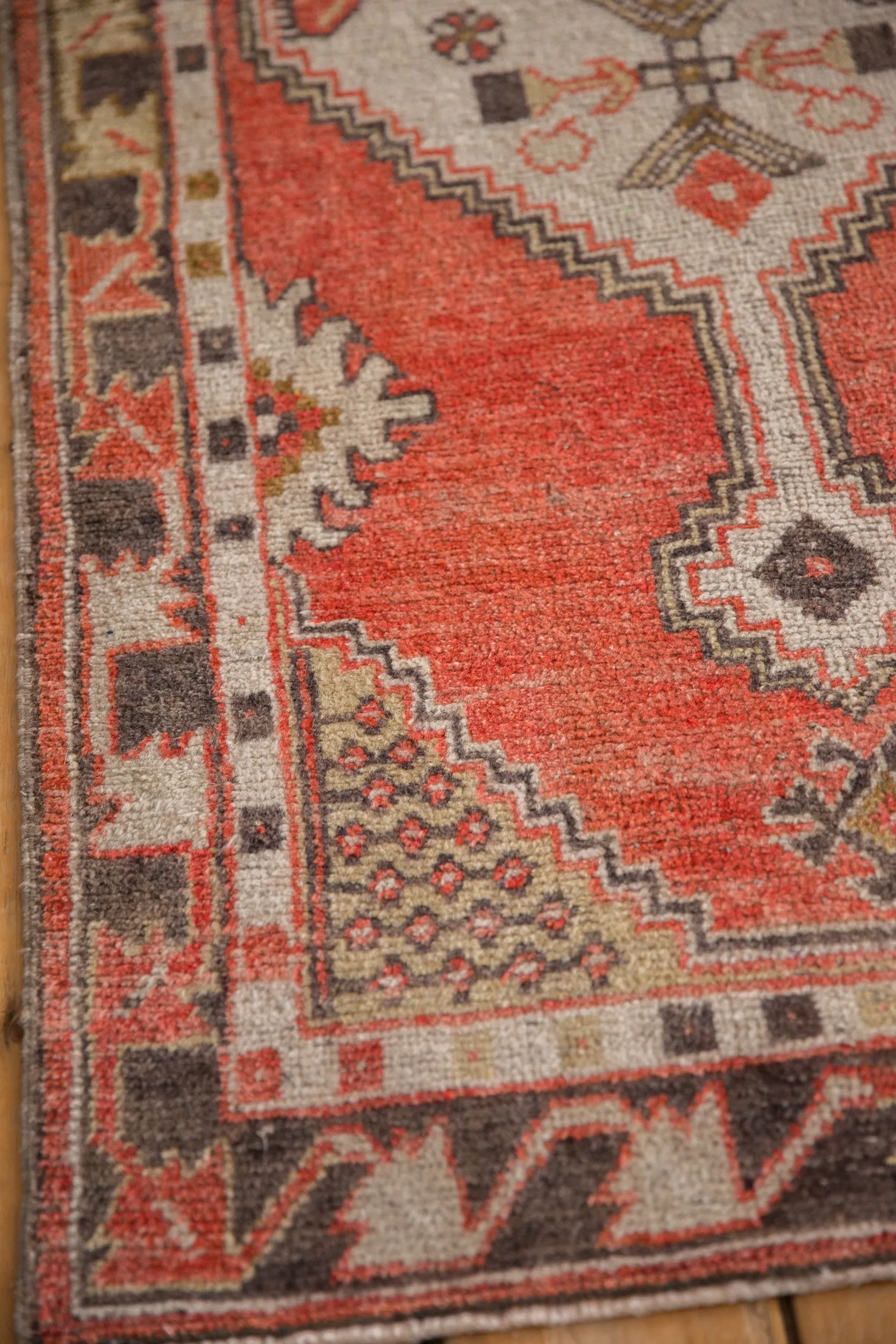 2.5x5.5 Vintage Distressed Oushak Rug Runner