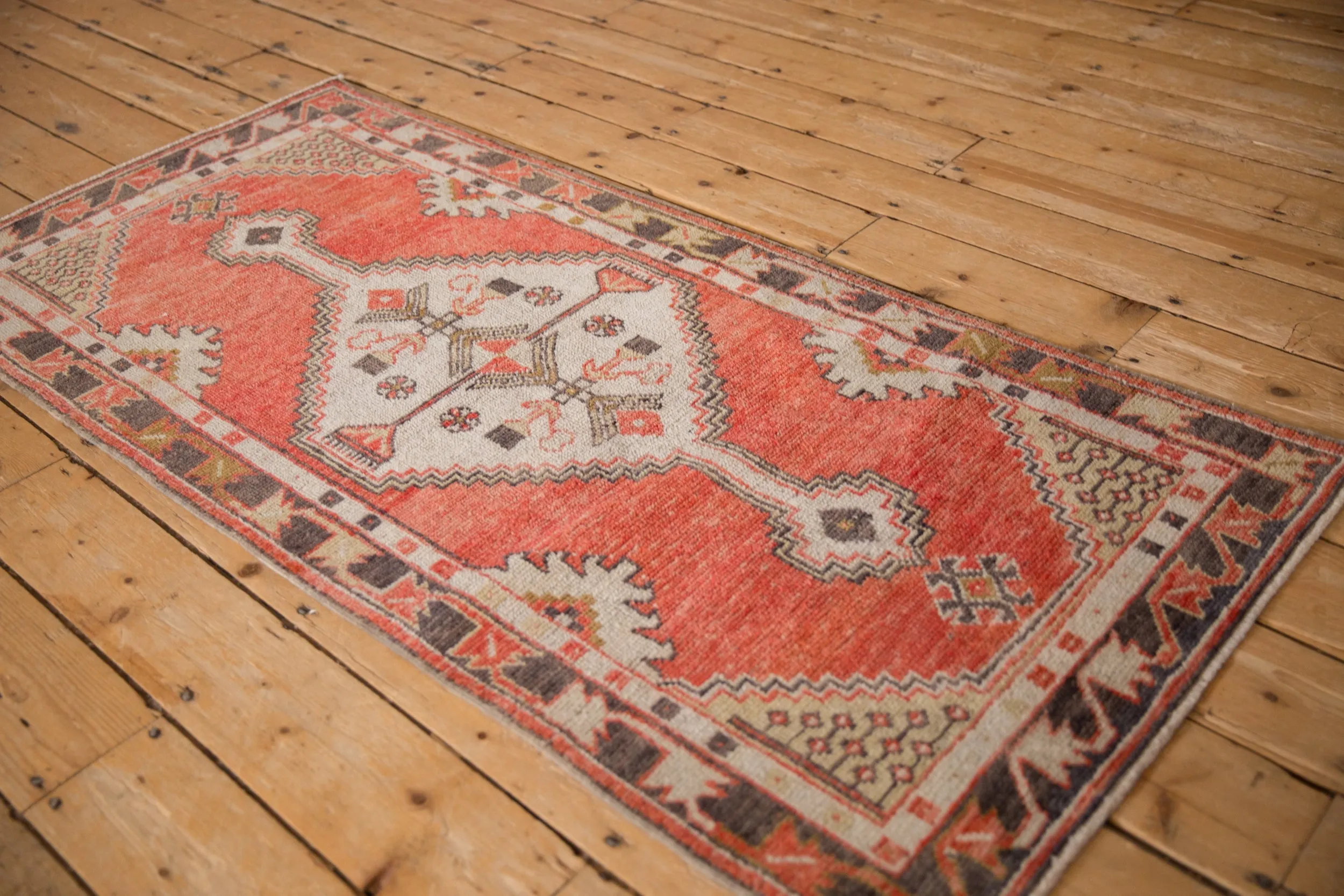 2.5x5.5 Vintage Distressed Oushak Rug Runner