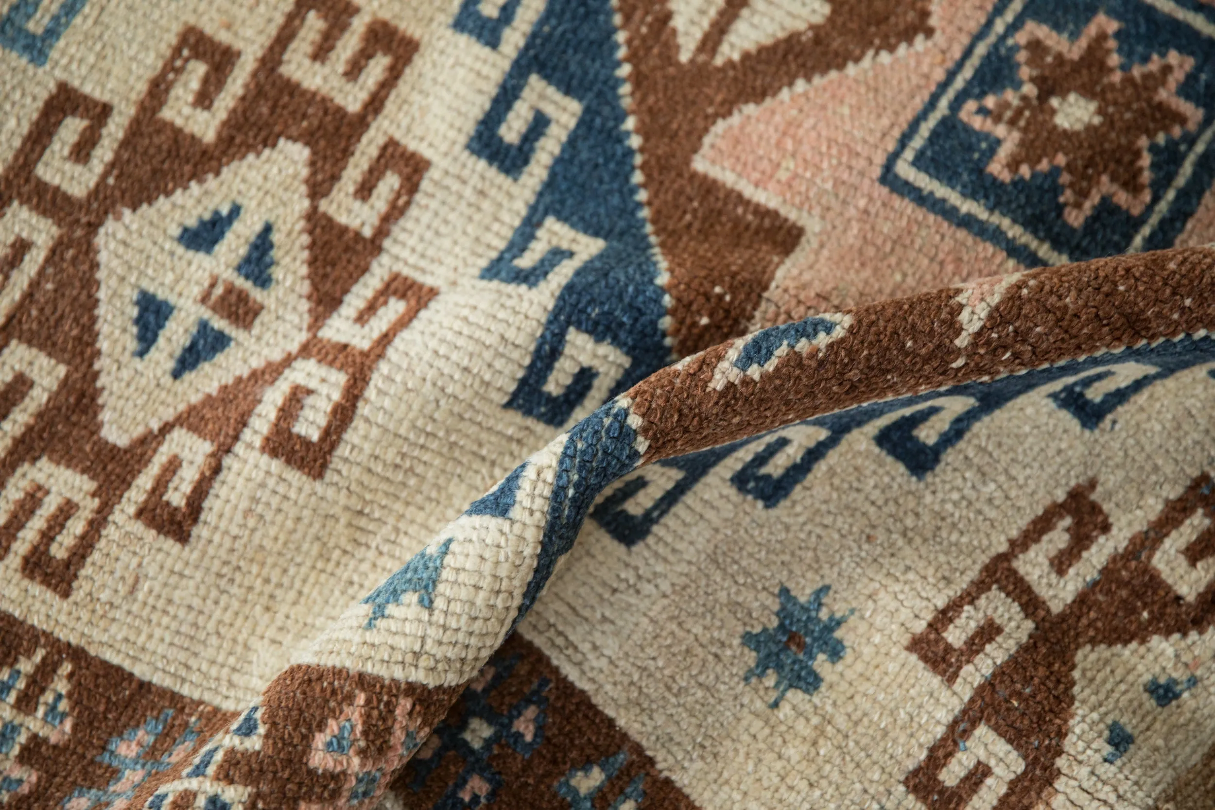 3.5x9.5 Vintage Distressed Kars Rug Runner