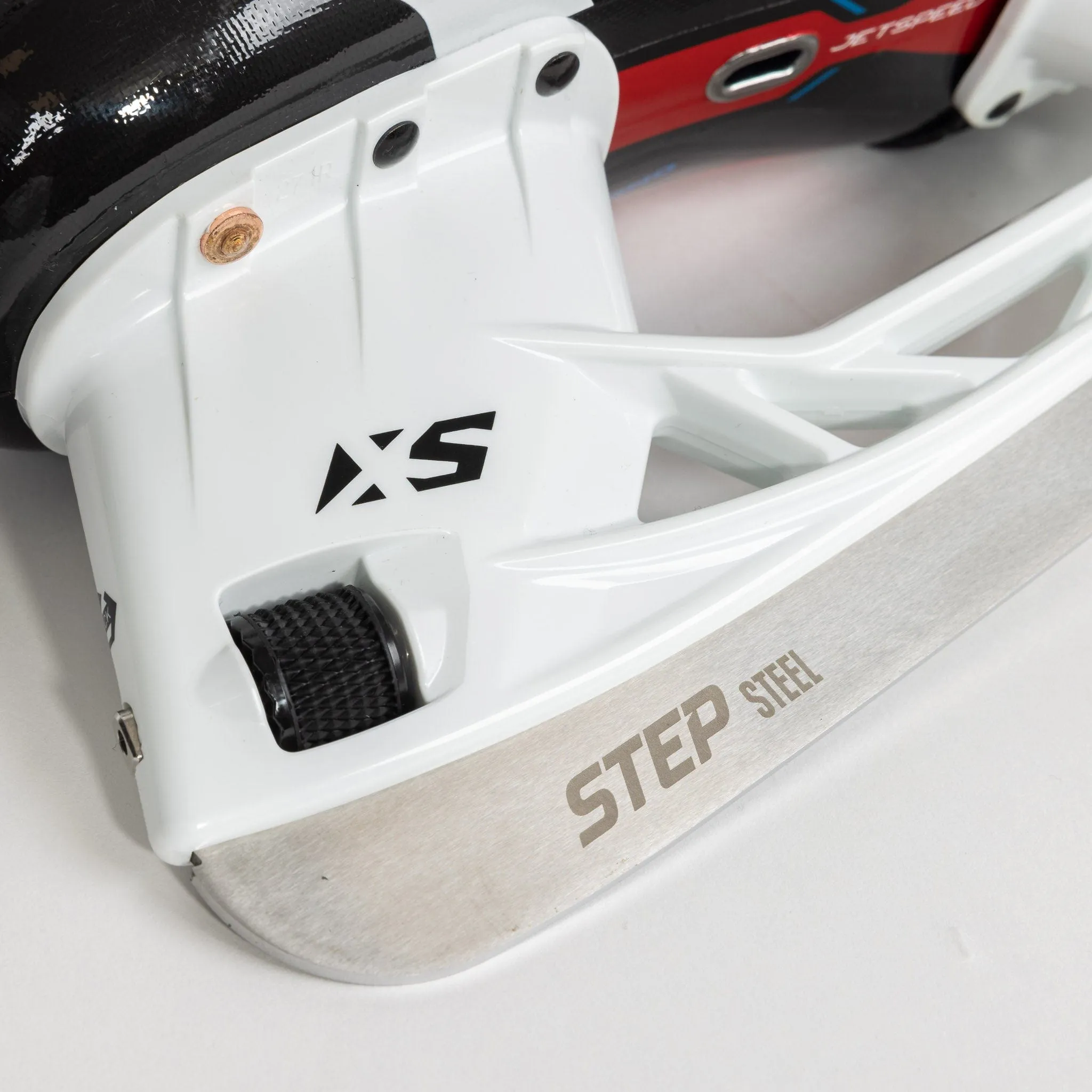 CCM Jetspeed FT6 Intermediate Hockey Skates