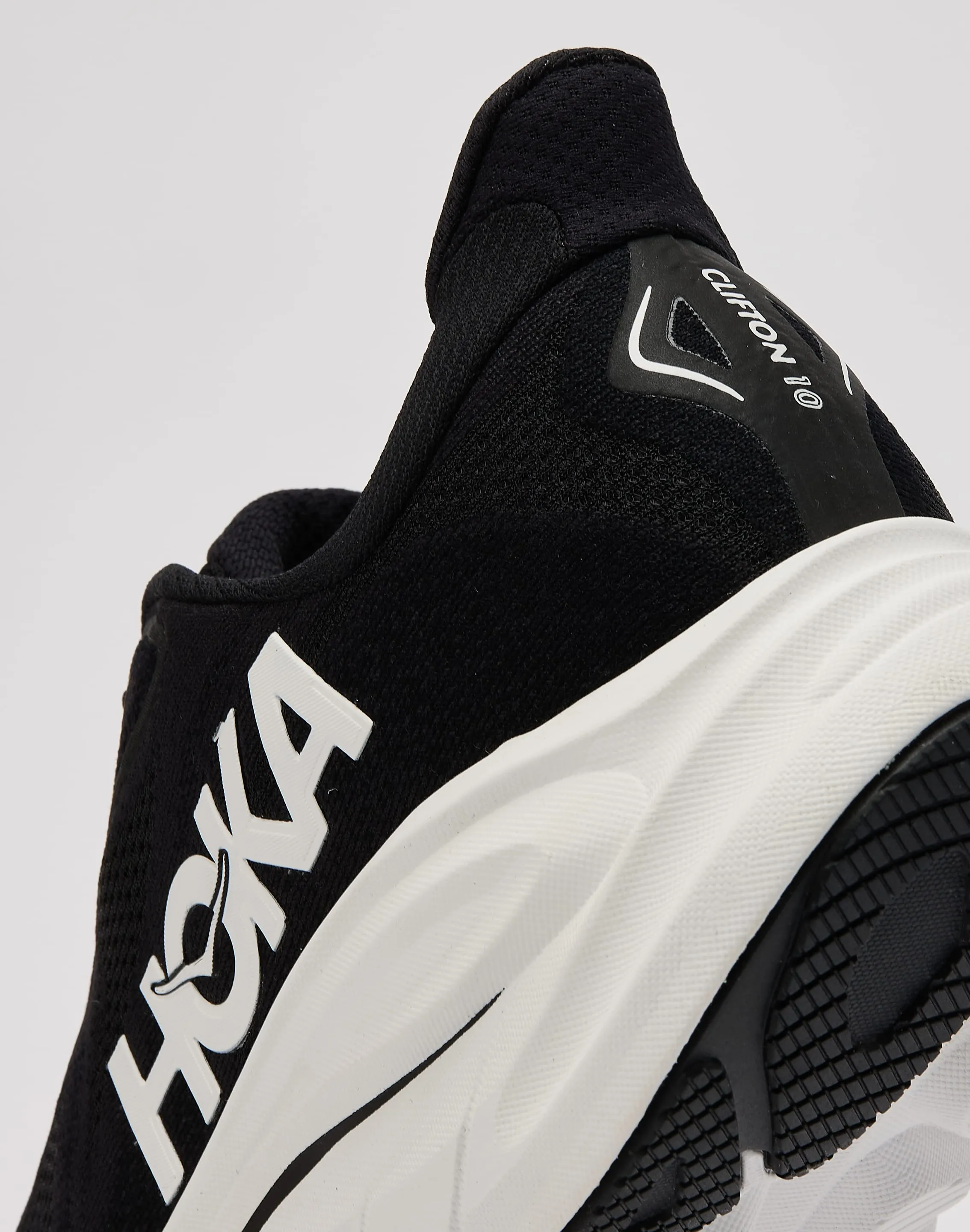 HOKA Clifton 10
