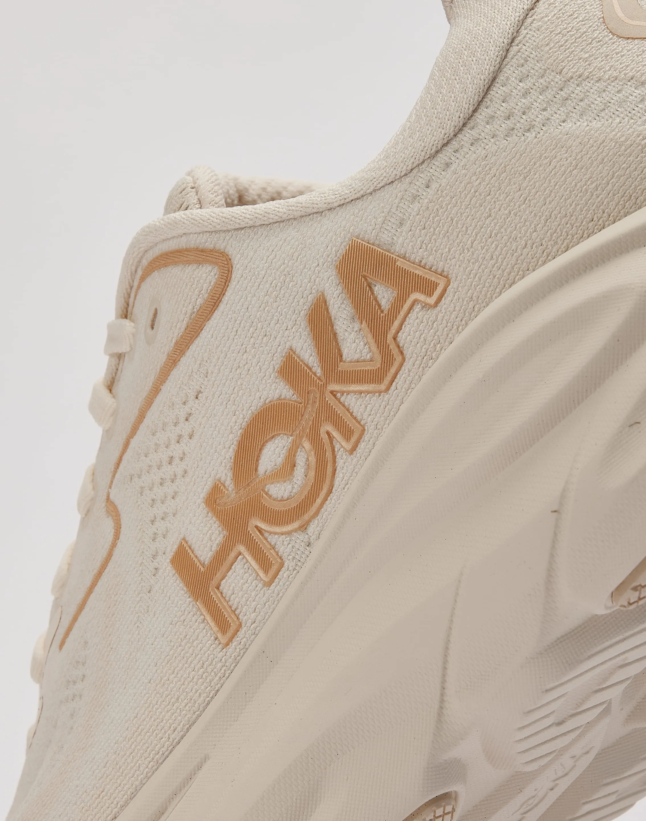 HOKA Clifton 10