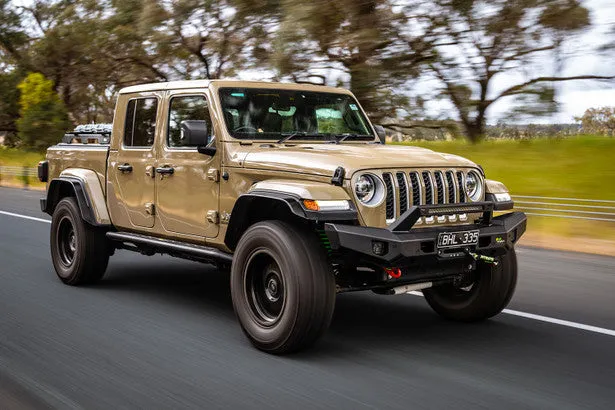 Ironman 4x4 - Raid Series Front Bumper - JL Wrangler / JT Gladiator and JK Wrangler
