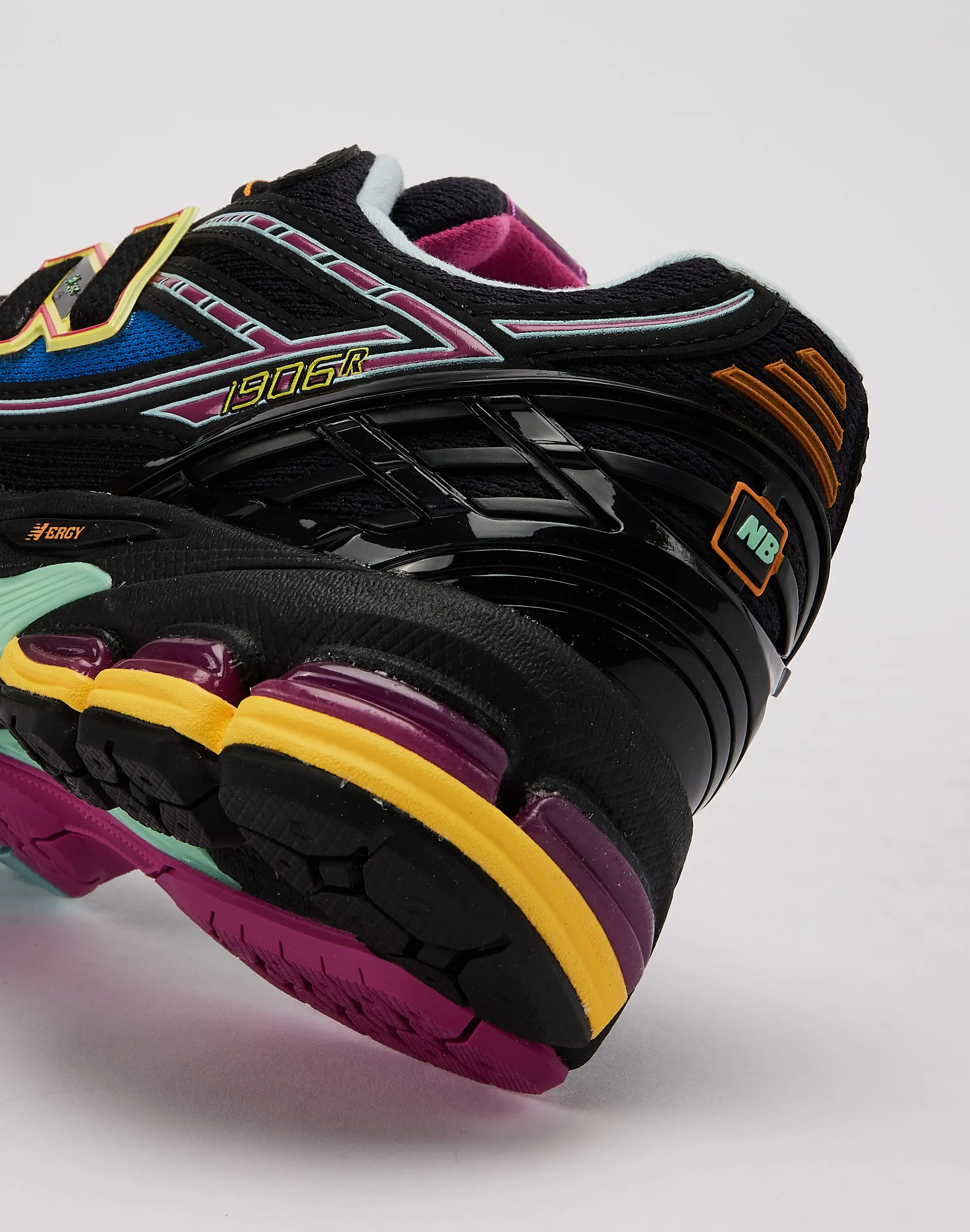 New Balance 1906R Grade-School