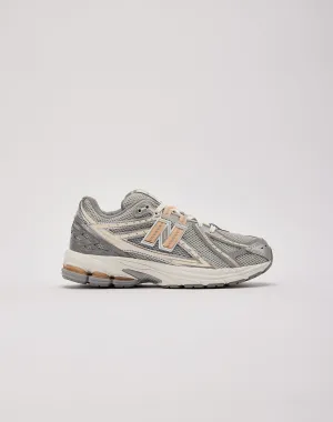 New Balance 1906R Grade-School