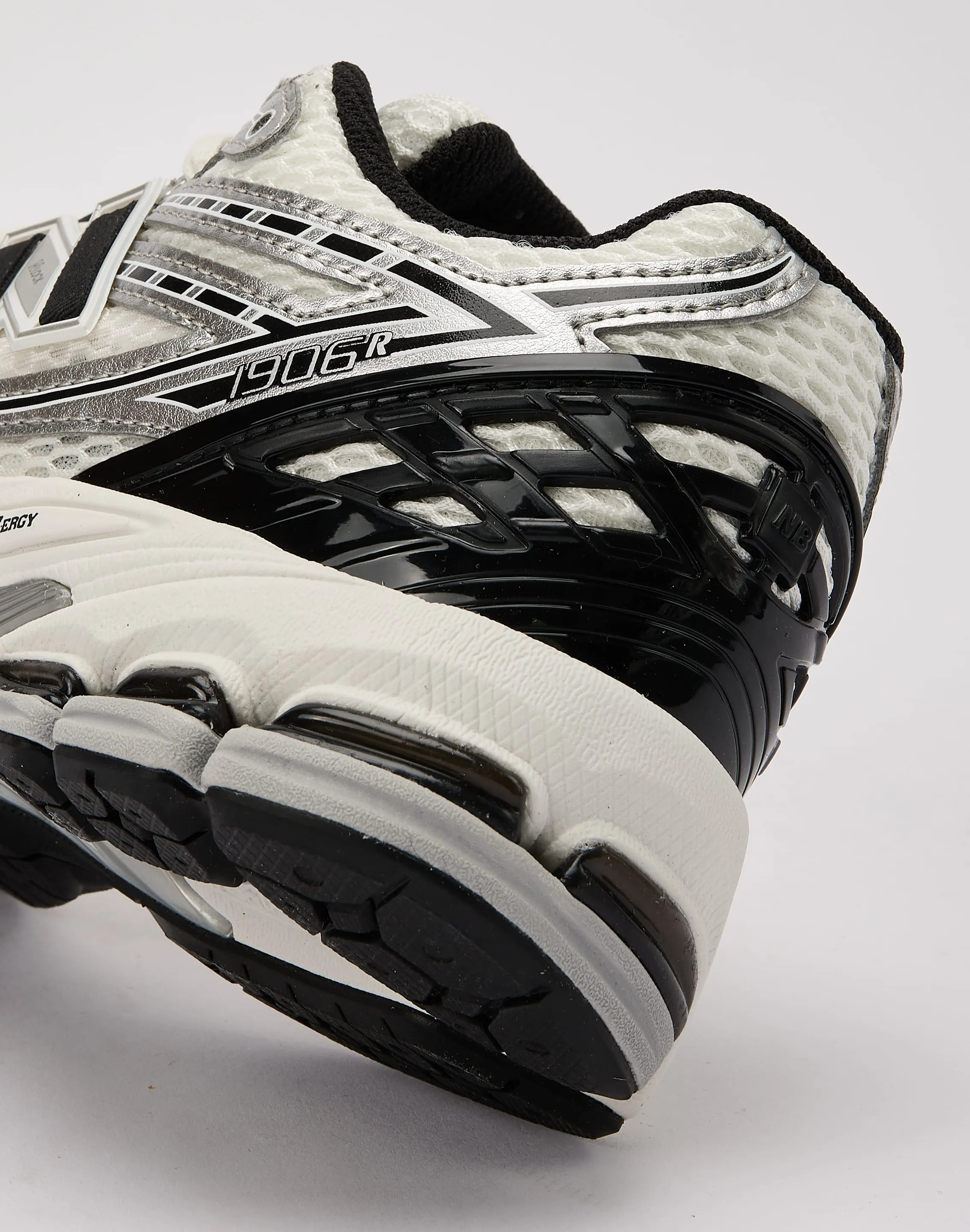 New Balance 1906R Grade-School
