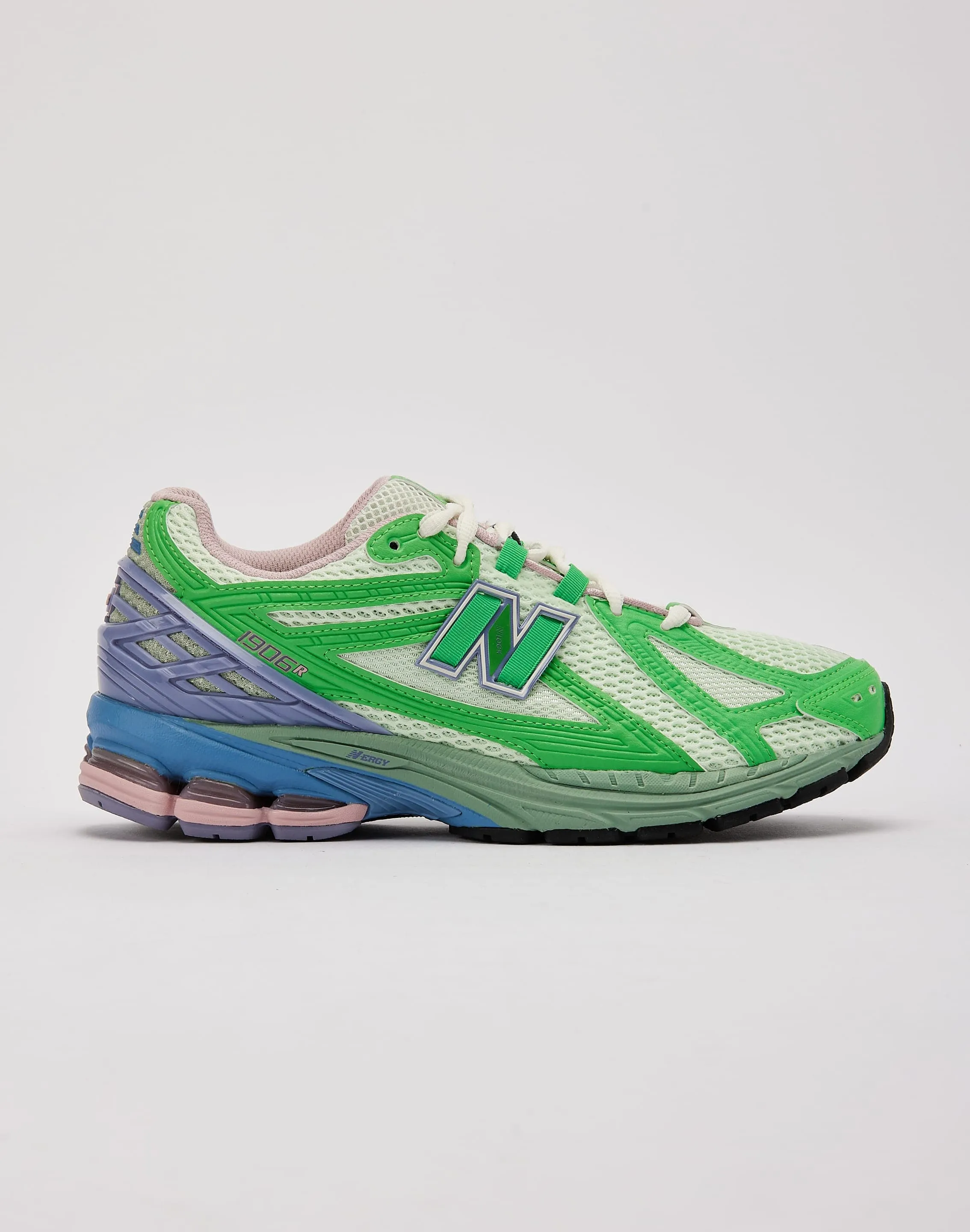 New Balance 1906R