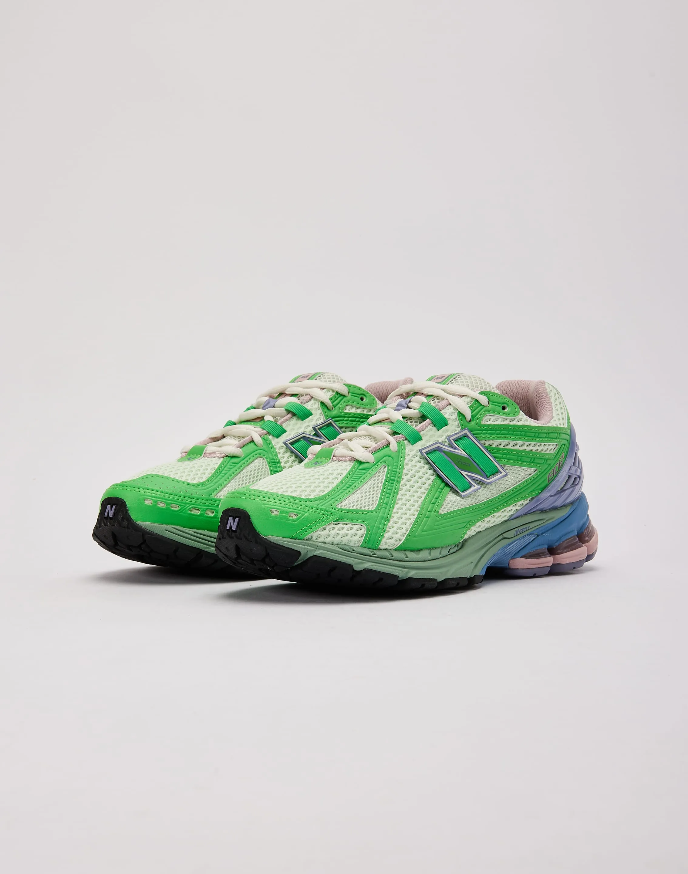New Balance 1906R