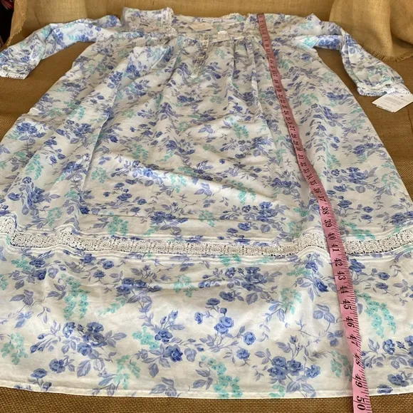 NEW Eileen West Cotton Floral Ballet Long Sleeve Nightgown With Pockets