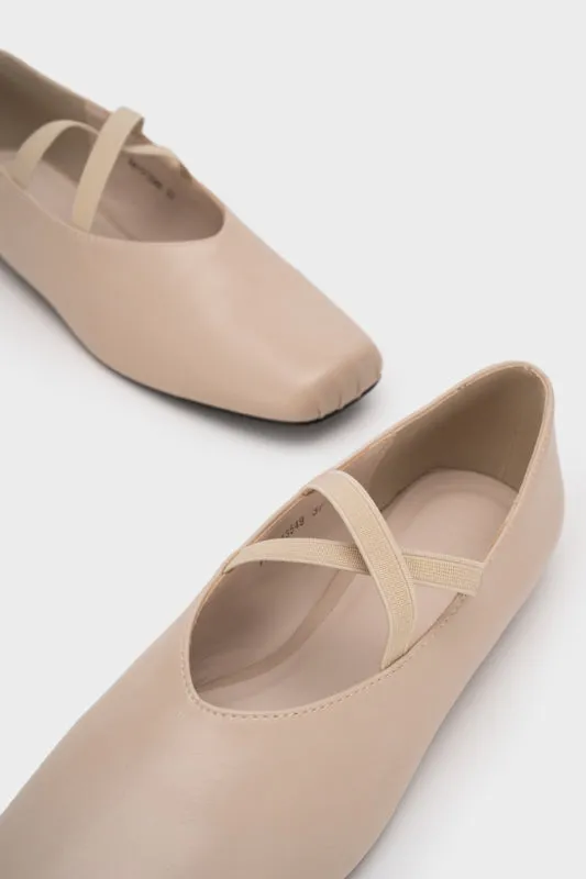 POINTÉ TOE FLAT PUMP